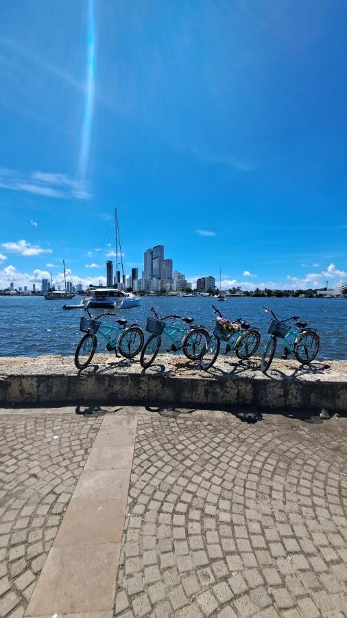 Hostel Shalom Adonai Cartagena Bagian luar foto