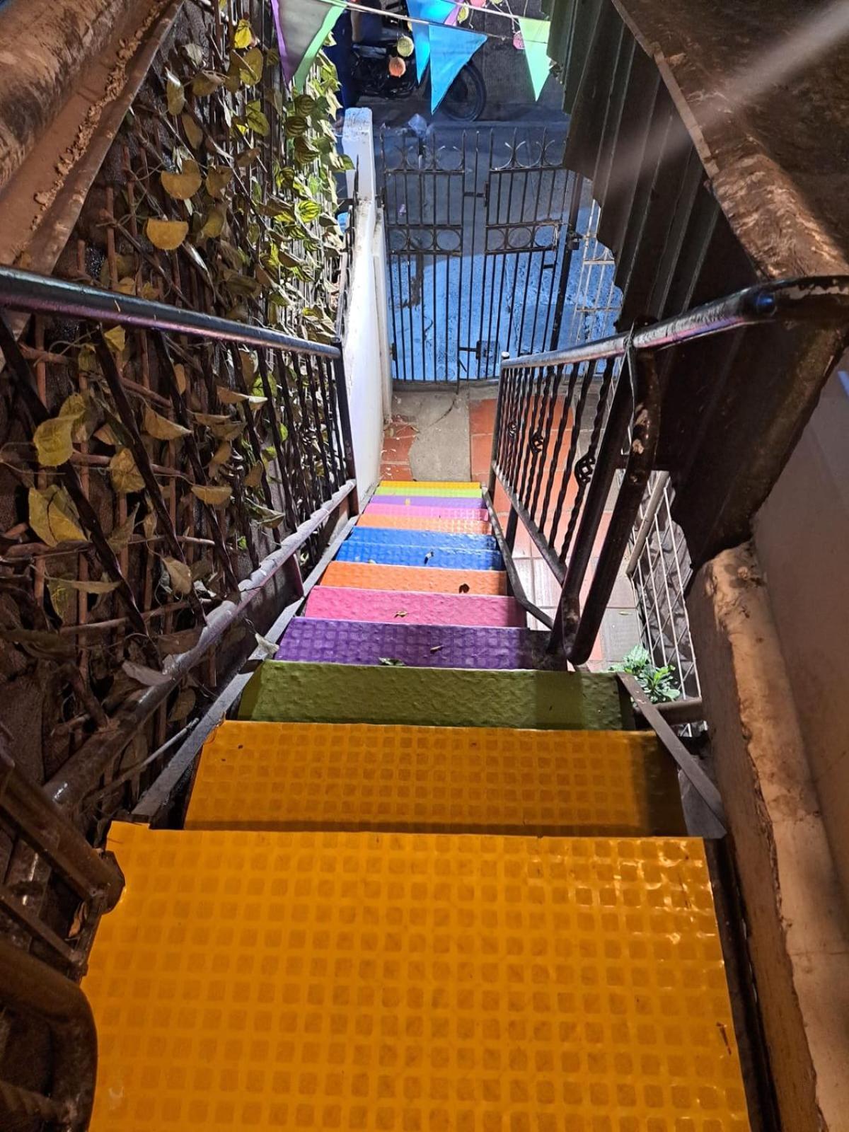 Hostel Shalom Adonai Cartagena Bagian luar foto